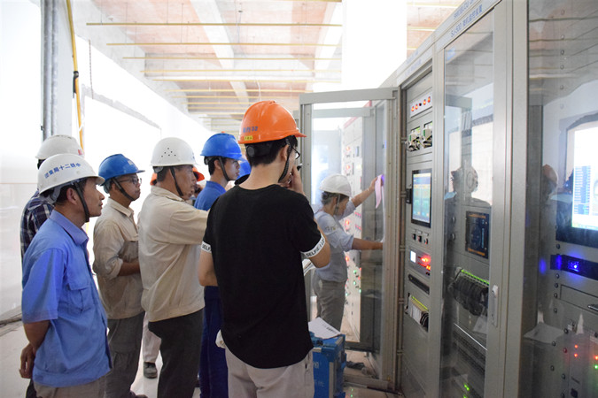 邕宁水利枢纽工程牛湾电厂5号机组顺利并网发电_副本.jpg 邕宁水利枢纽工程牛湾电厂5号机组顺利并网发电_副本.jpg